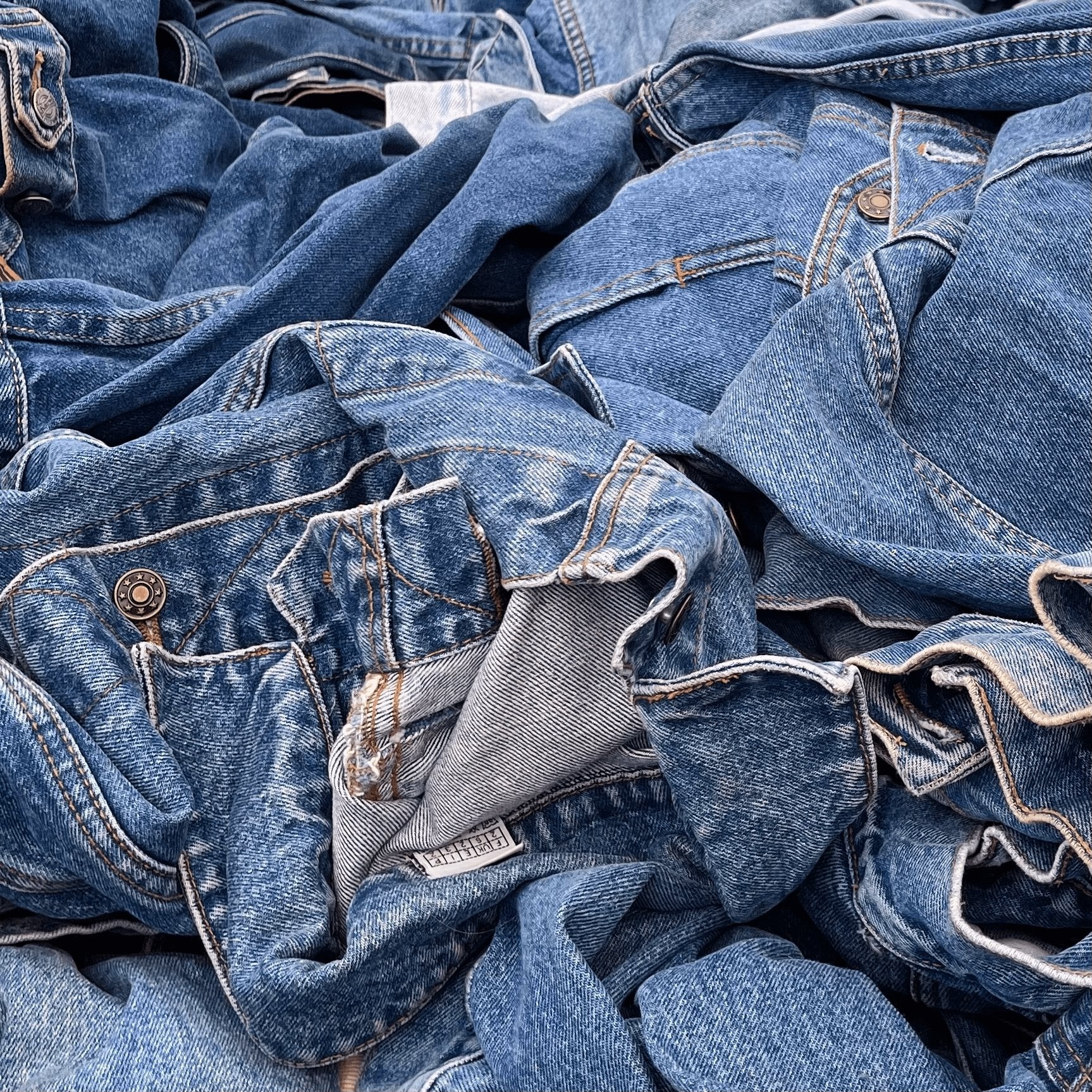 Vestes en jean | PLOMOSTORE