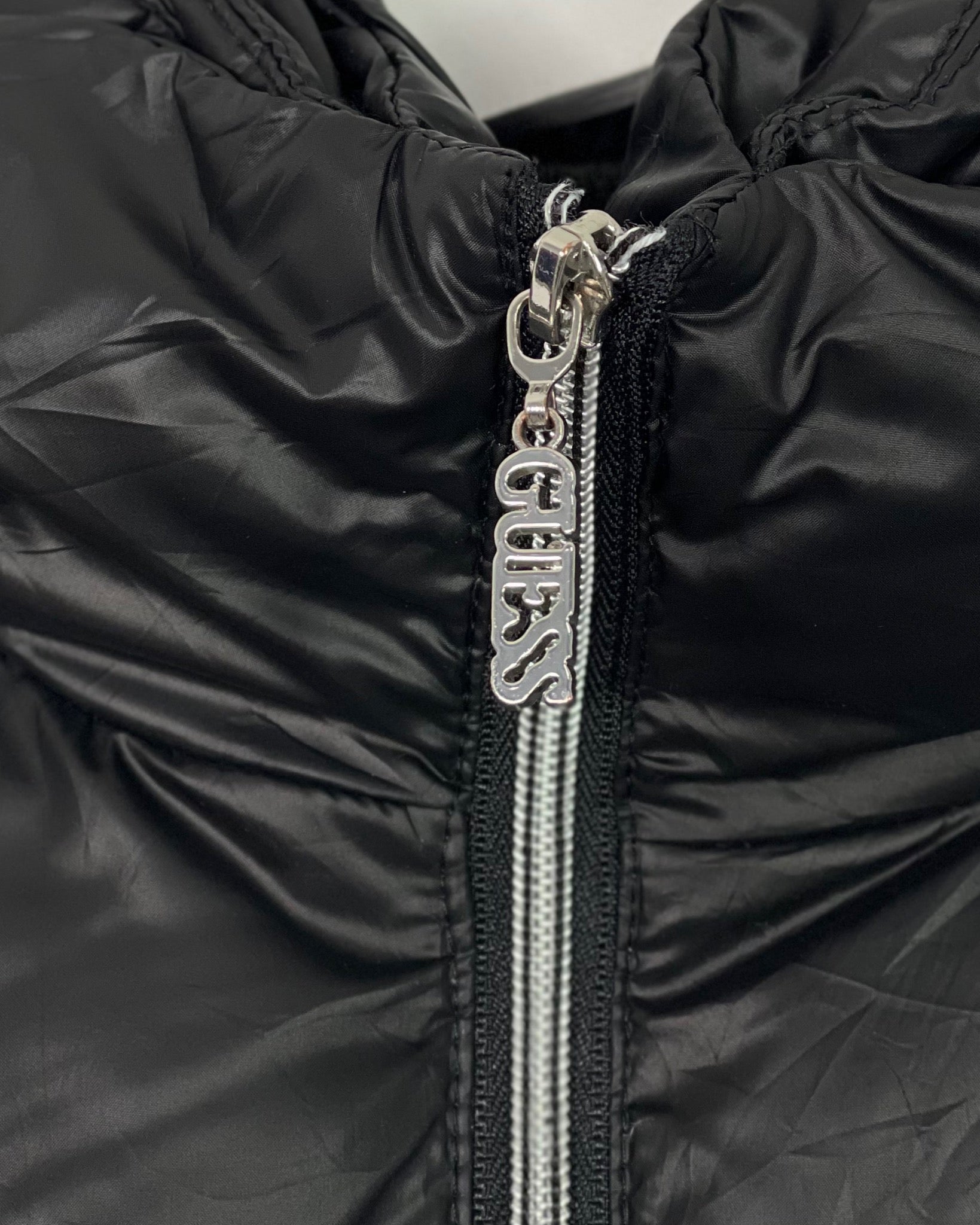 Doudoune Guess Doudoune - M - PLOMOSTORE