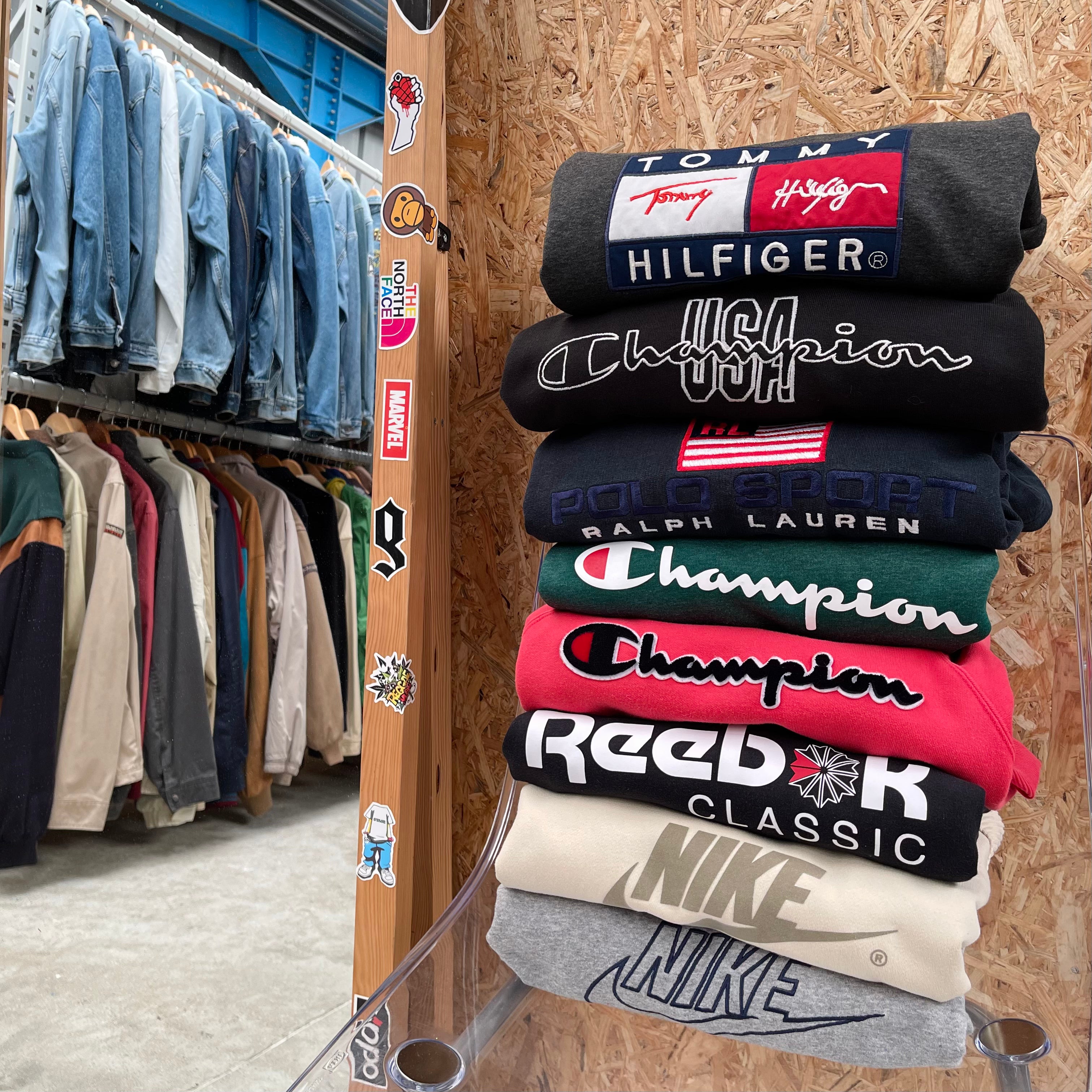 PLOMO Friperie en ligne specialisee dans le sportswear Accueil